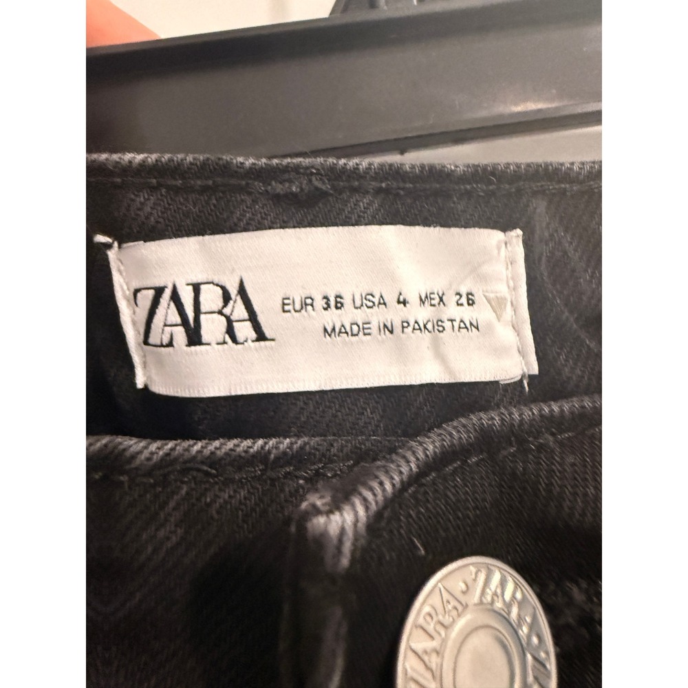 Zara Black Straight-Leg Women's Jeans - Picture 2 of 4